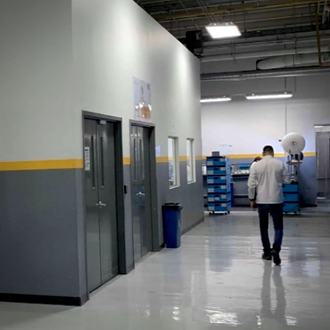 Remodelación de sala de entrenamiento y fachada en planta BRP